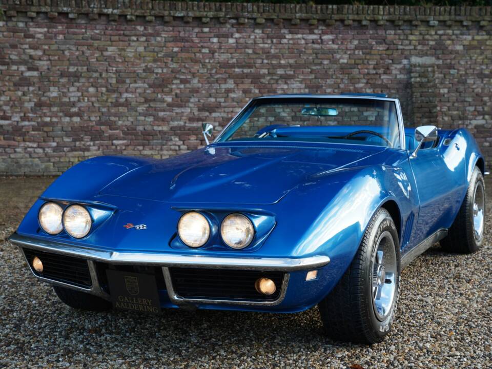 Image 7/50 of Chevrolet Corvette Stingray (1968)