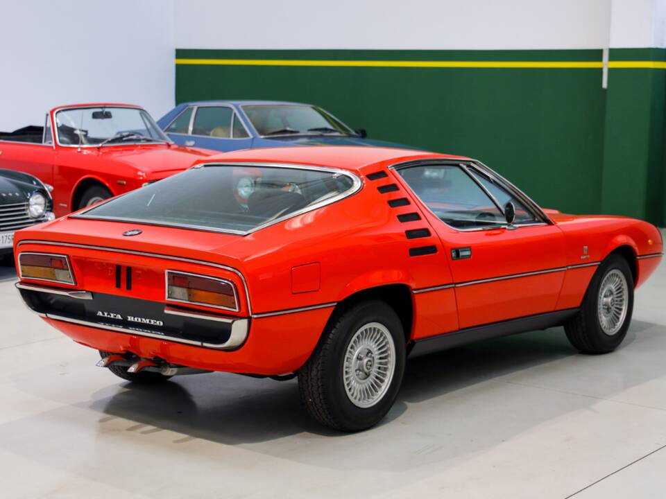Image 3/64 of Alfa Romeo Montreal (1972)
