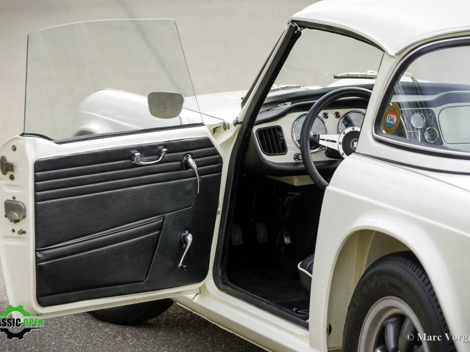 Afbeelding 4/66 van Triumph TR 4 (1963)