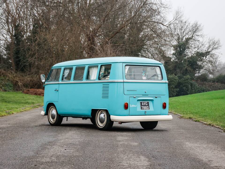 Image 3/40 of Volkswagen T2c Combi (1966)