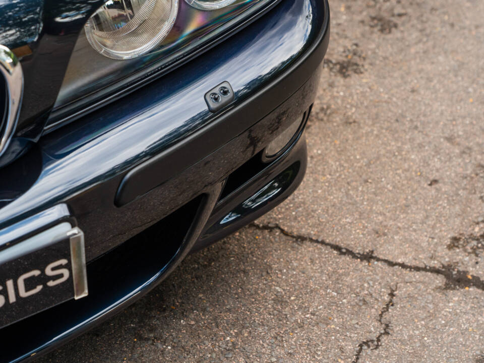Image 53/56 of BMW M5 (2000)
