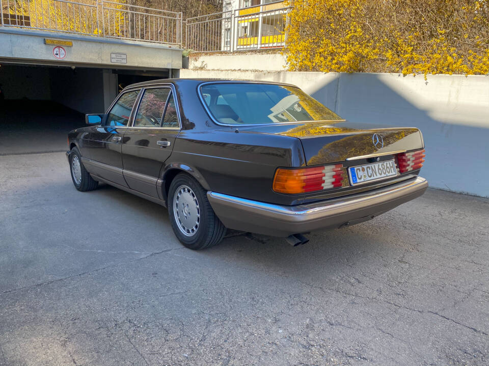 Imagen 5/10 de Mercedes-Benz 420 SE (1988)