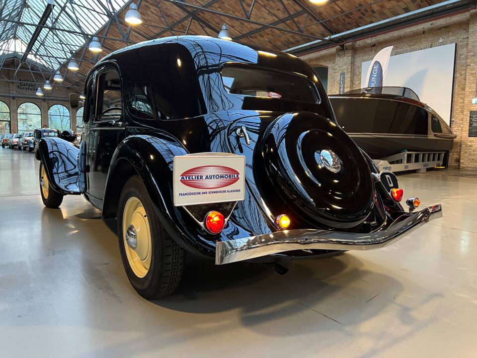 Image 11/30 de Citroën Traction Avant 11 B (1949)