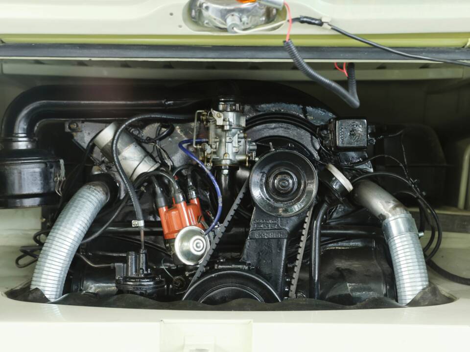 Image 33/47 of Volkswagen T1 minibus (1961)