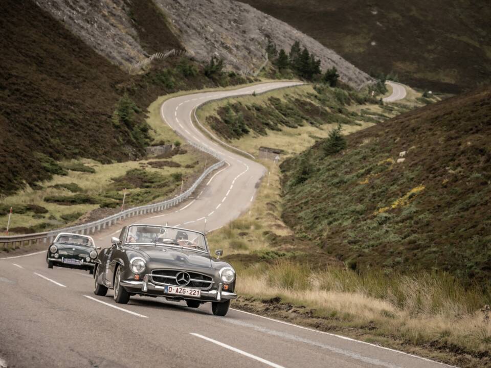 Image 3/21 de Mercedes-Benz 190 SL (1957)