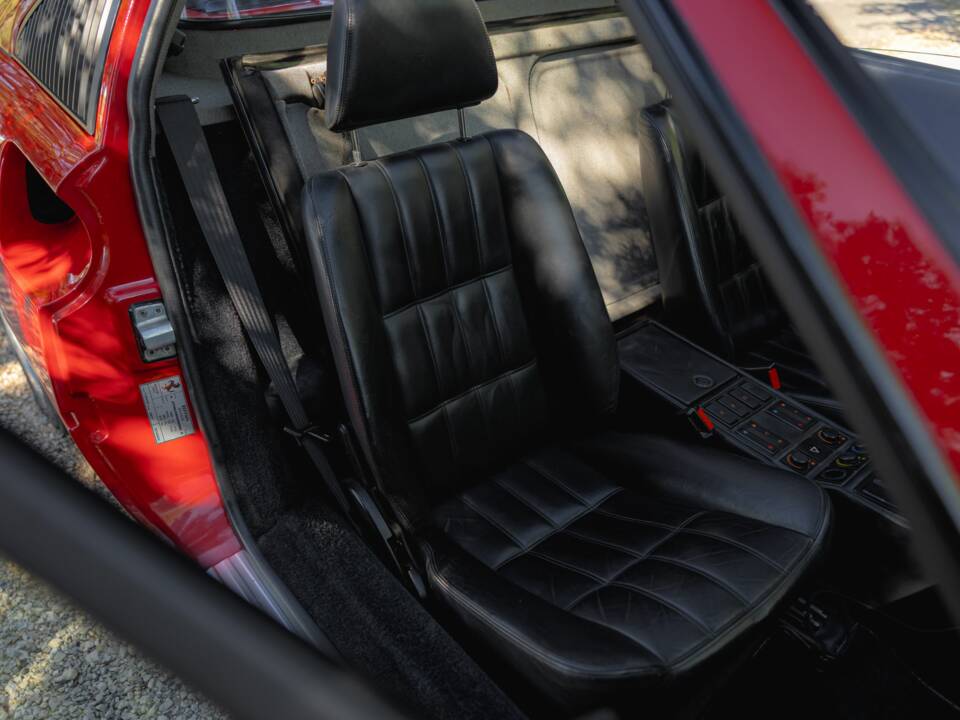 Image 25/60 of Ferrari 328 GTS (1986)