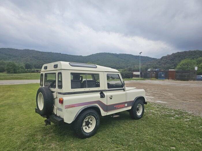 Immagine 4/7 di Land Rover 110 (1984)