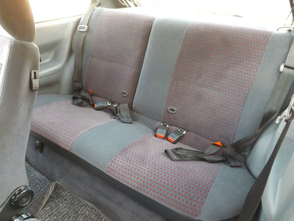 Immagine 29/50 di Ford Escort turbo RS (1987)