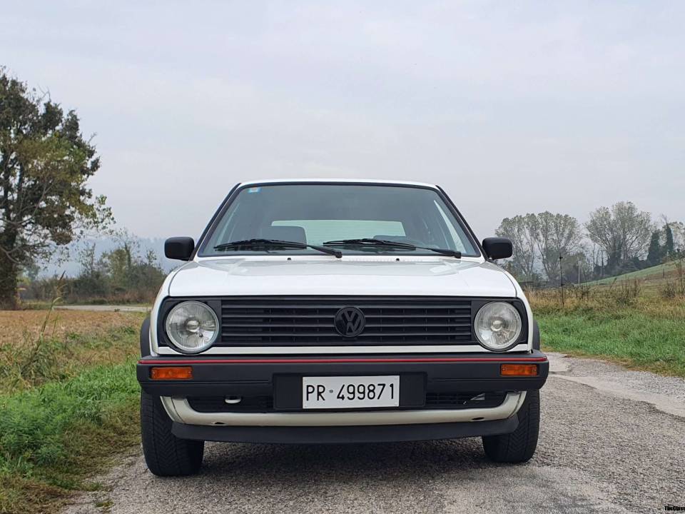Bild 4/33 von Volkswagen Golf Mk II Syncro 1.8 (1987)