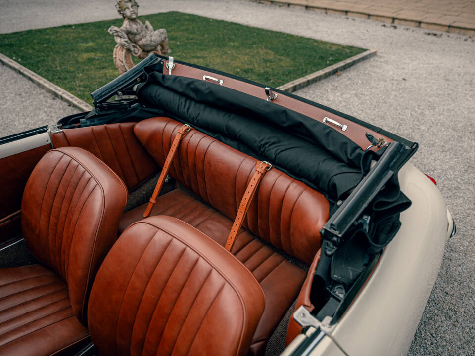 Image 16/70 of Porsche 356 A 1600 S (1958)