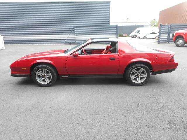 Imagen 8/22 de Chevrolet Camaro Z28 (1983)