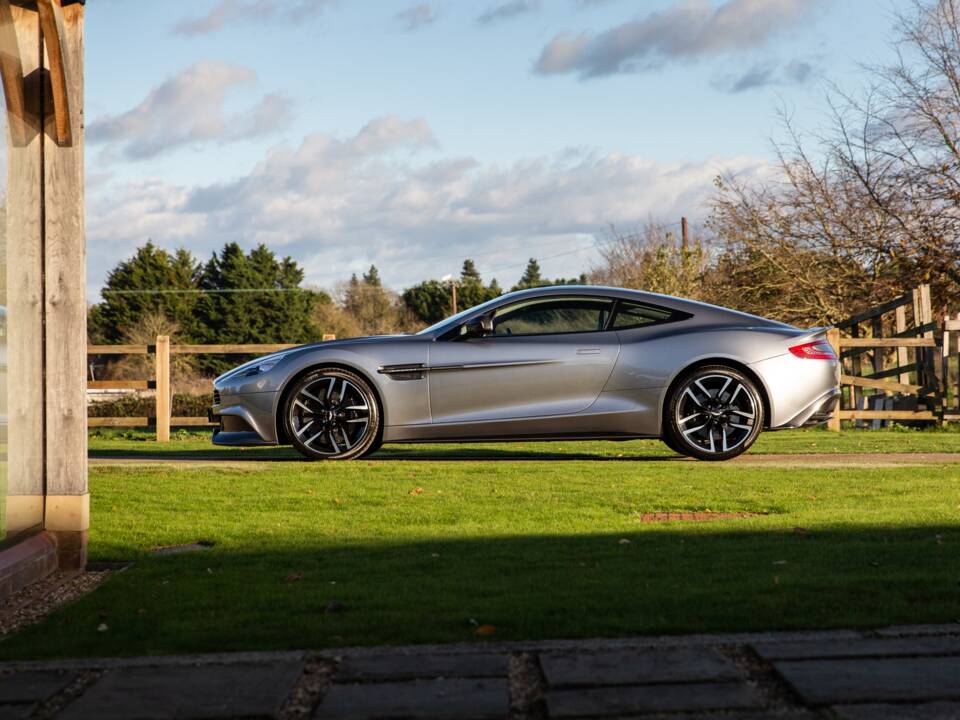 Bild 93/96 von Aston Martin Vanquish (2015)
