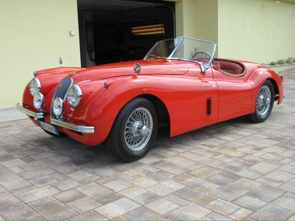 Bild 1/45 von Jaguar XK 120 SE OTS (1954)