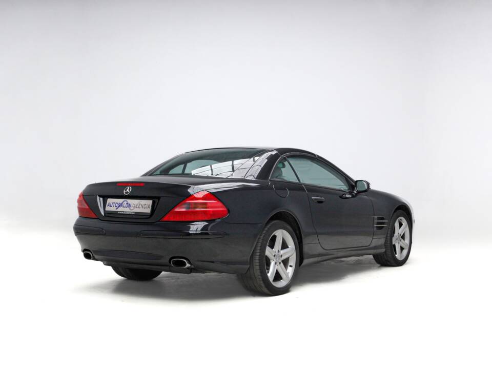 Imagen 6/38 de Mercedes-Benz SL 350 (2003)