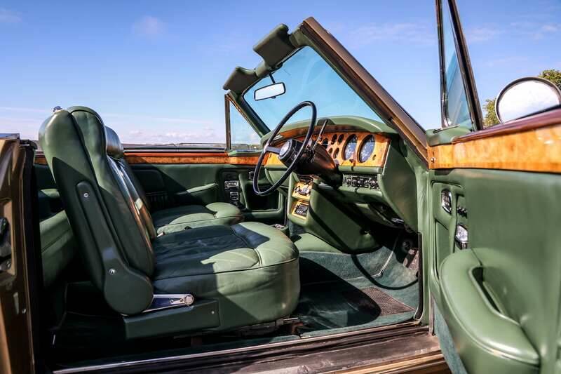 Image 12/50 de Rolls-Royce Corniche I (1974)