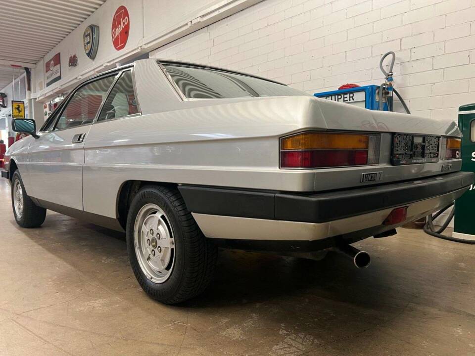 Image 13/19 of Lancia Gamma Coupe 2500 (1978)