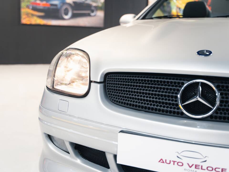 Image 18/34 of Mercedes-Benz SLK 230 Kompressor (1997)