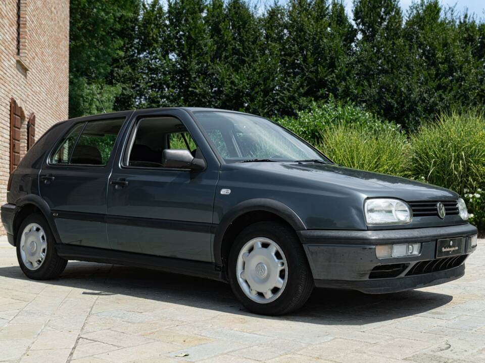 Immagine 2/45 di Volkswagen Golf IV 1.6 (1997)