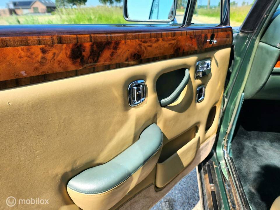 Afbeelding 28/41 van Rolls-Royce Silver Shadow II (1978)
