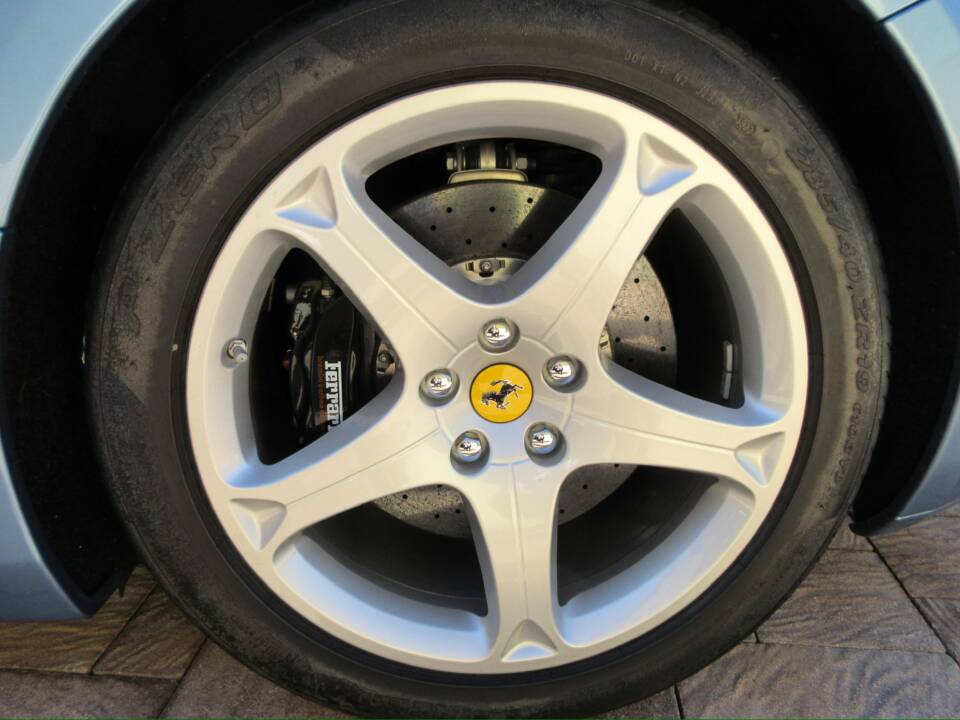 Image 24/35 de Ferrari California (2010)