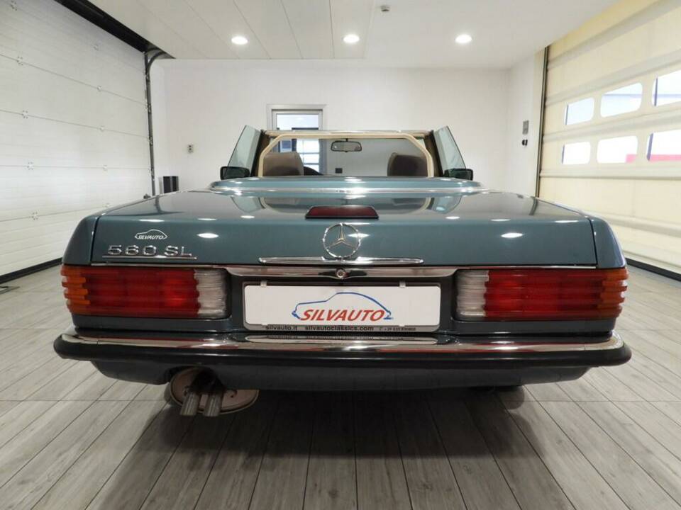 Image 2/10 de Mercedes-Benz 560 SL (1988)