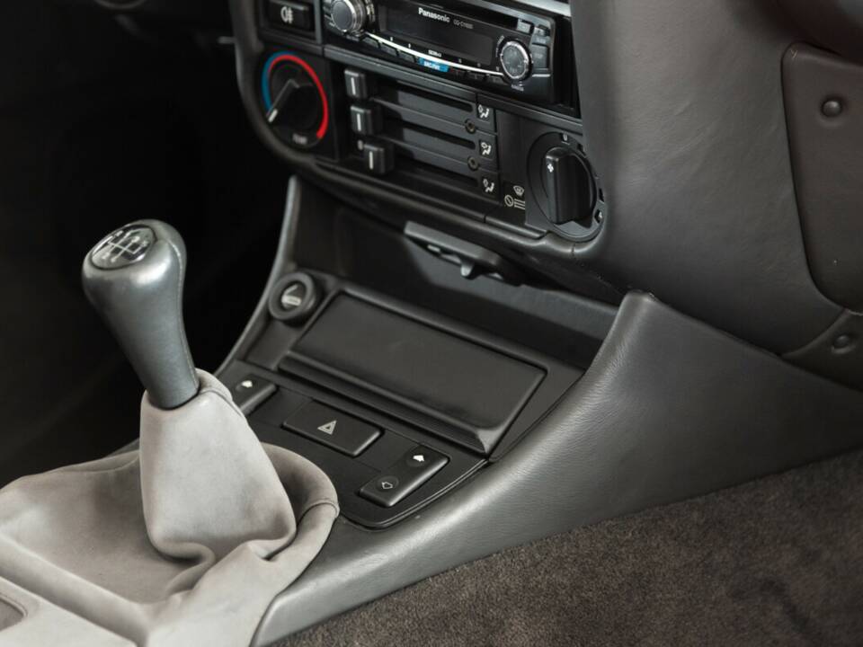 Immagine 35/42 di BMW Z1 (1991)