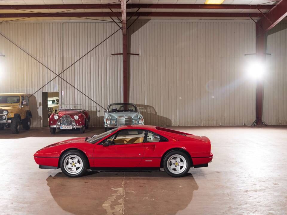 Image 15/79 of Ferrari 328 GTB (1985)
