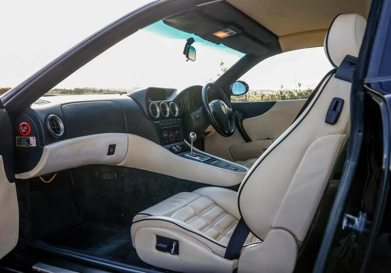 Image 20/28 of Ferrari 550 Maranello (1999)