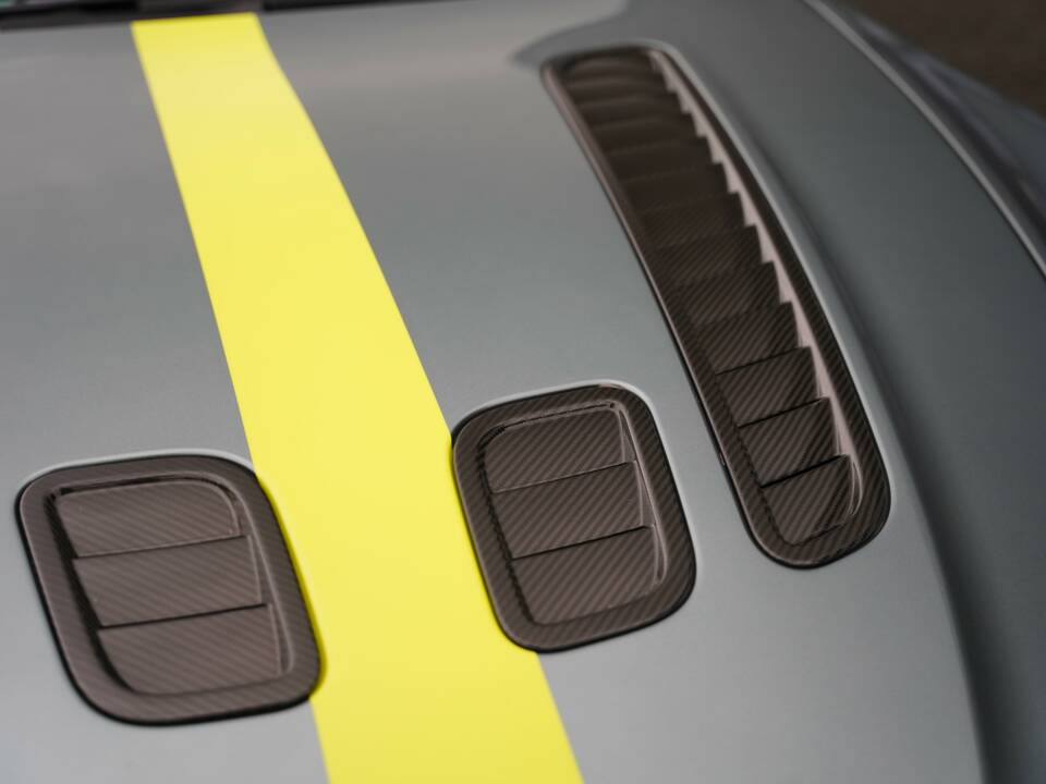 Bild 35/50 von Aston Martin V12 Vantage AMR (2017)