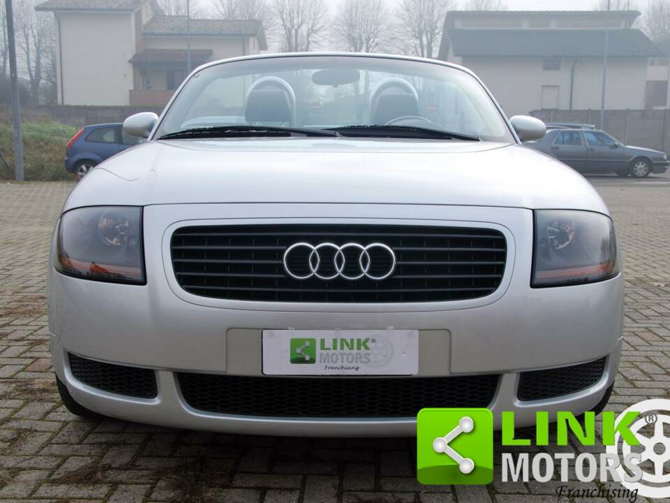 Bild 2/10 von Audi TT 1.8 T (2000)