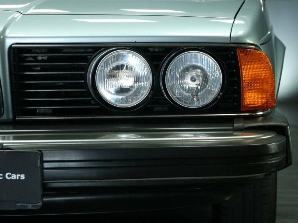 Bild 42/49 von BMW 633 CSi A (1980)