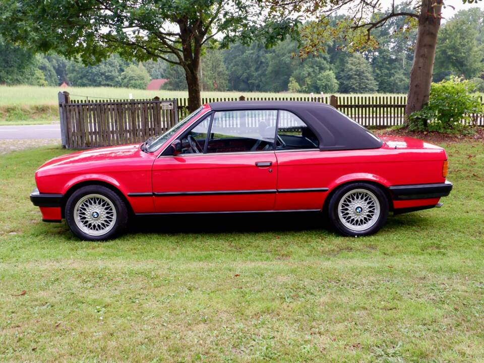 Imagen 4/26 de BMW 318i (1992)