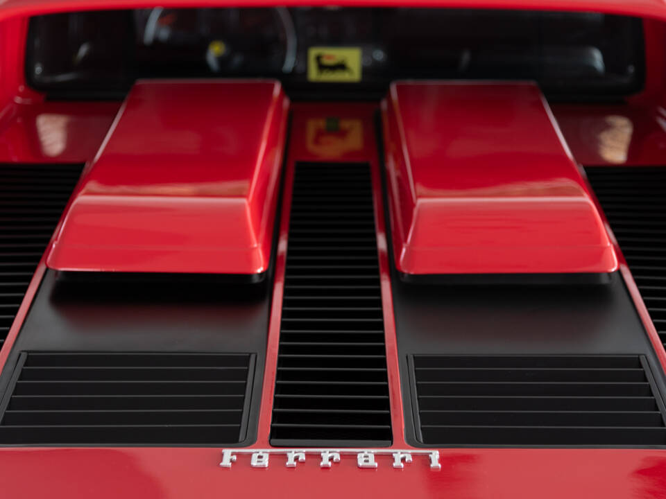 Image 27/49 of Ferrari 512 BBi (1982)