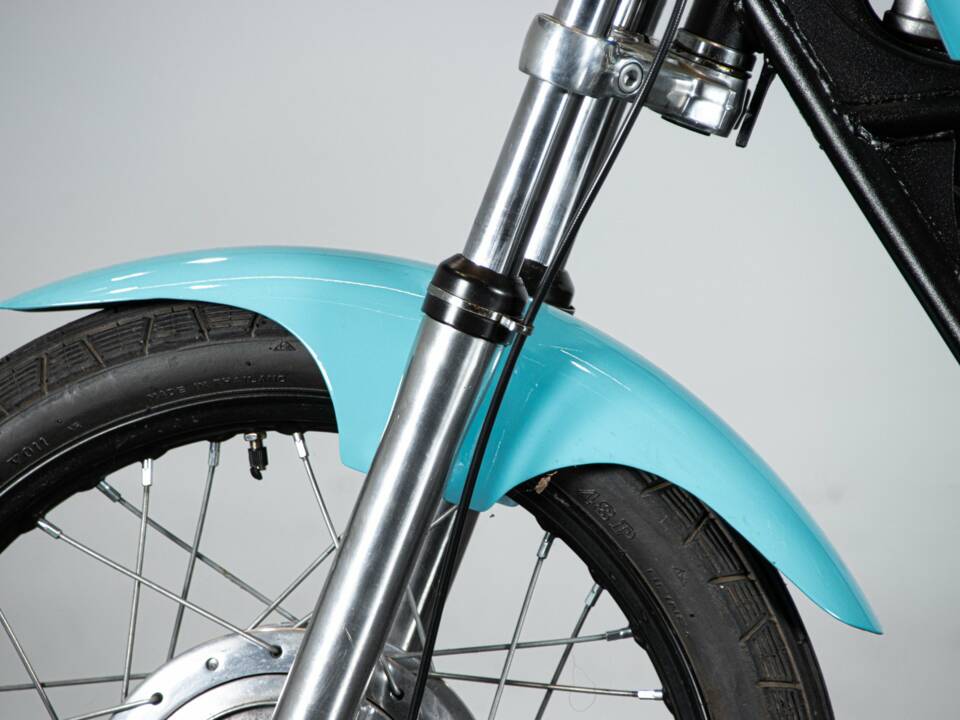 Bild 21/50 von Benelli 125 Sport Special (1974)