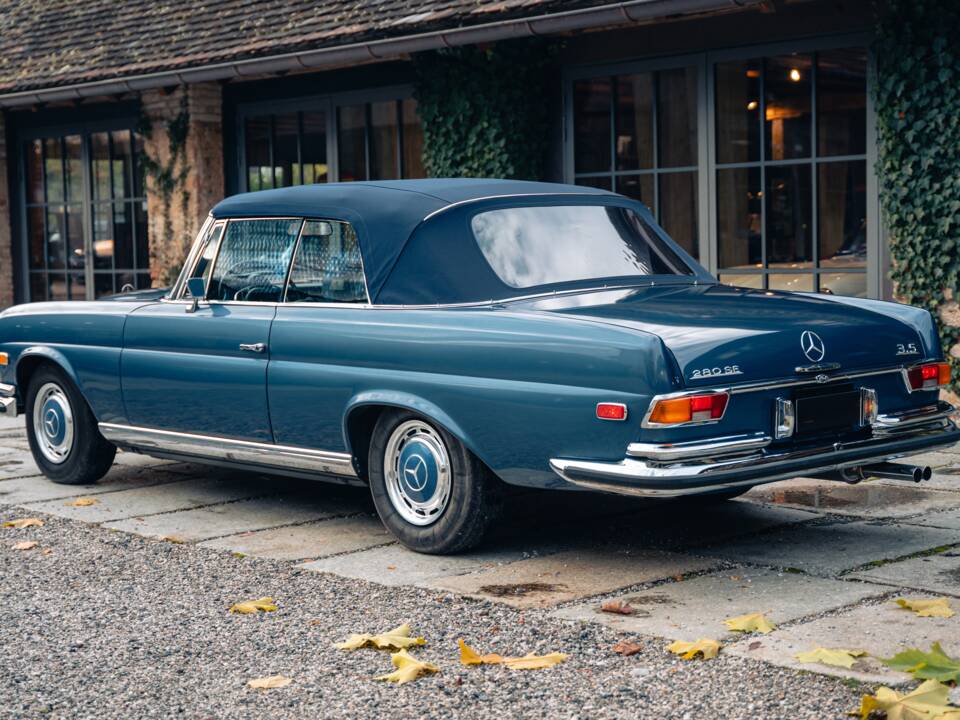Bild 5/16 von Mercedes-Benz 280 SE 3,5 (1971)