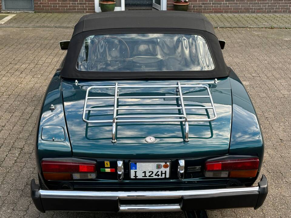 Image 21/47 de FIAT 124 Spider CS2 (1979)