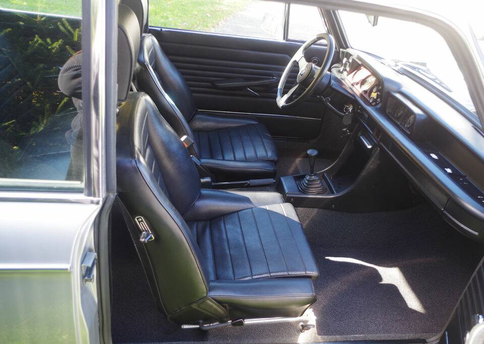 Image 2/8 of BMW 2002 turbo (1975)