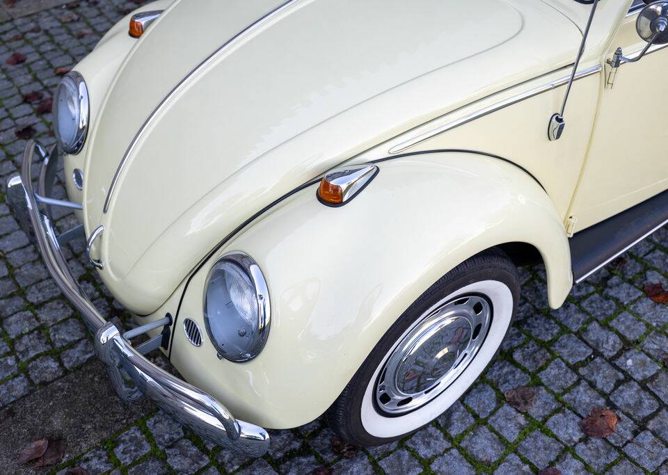 Image 3/8 de Volkswagen Coccinelle 1300 (1966)
