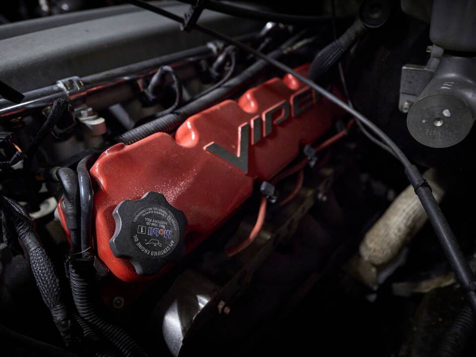 Immagine 98/100 di Dodge Ram SRT 10 (2006)