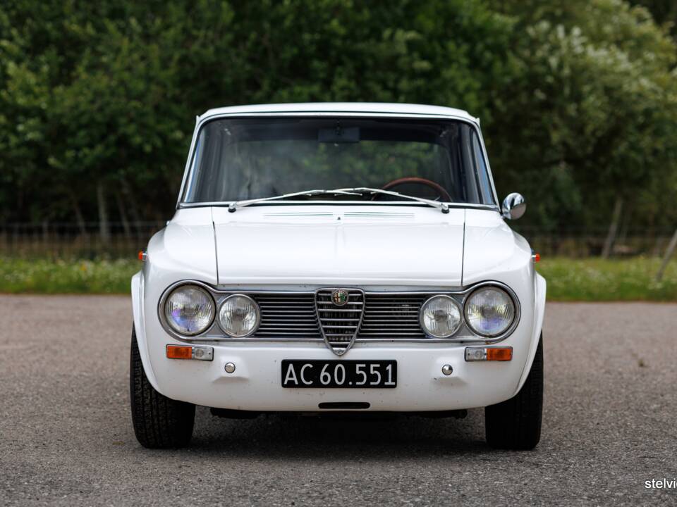 Image 13/40 de Alfa Romeo Giulia 1600 TI (1967)