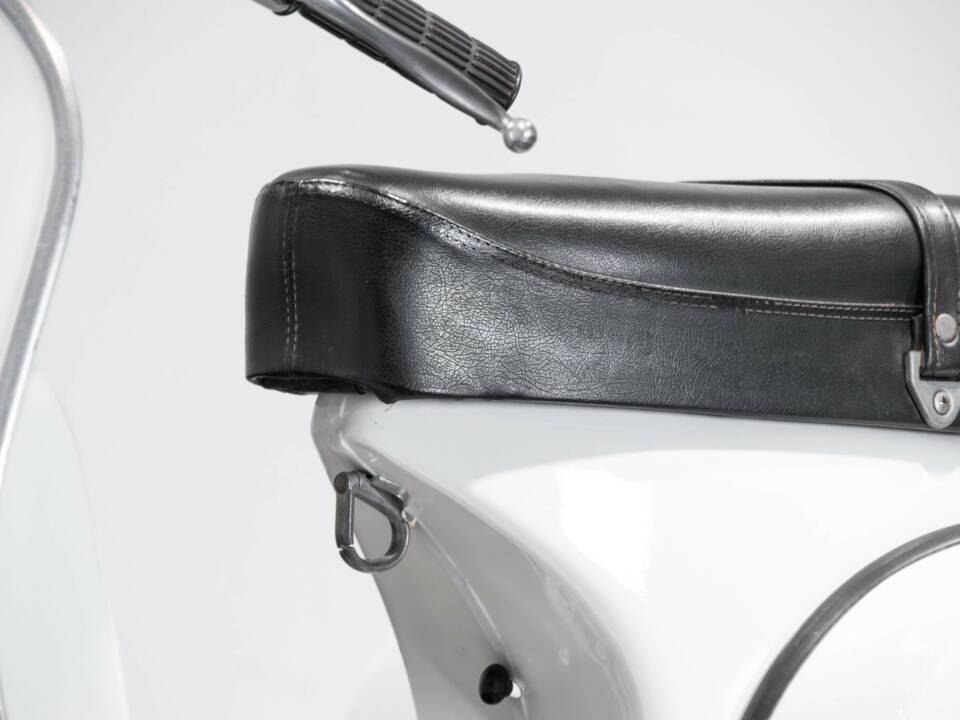 Image 44/50 of Piaggio DUMMY (1980)