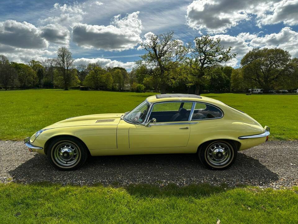 Imagen 14/39 de Jaguar E-Type V12 (2+2) (1972)
