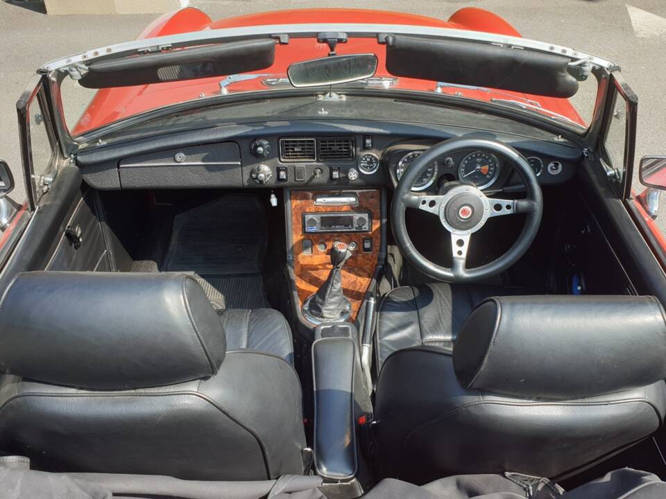 Bild 9/9 von MG MGB (1974)