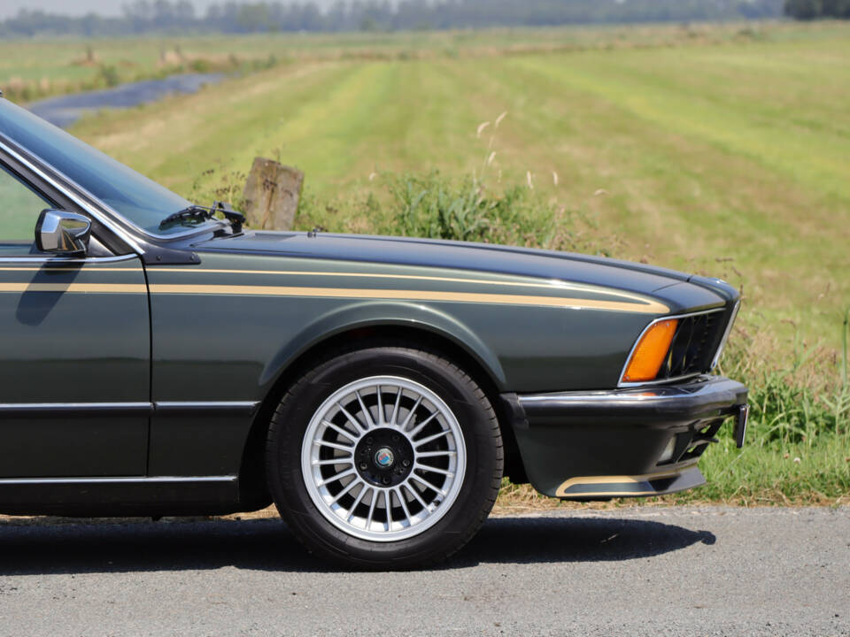 Image 20/38 de BMW 628 CSi (1984)