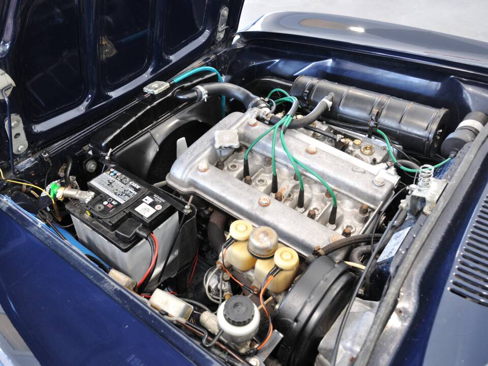 Bild 11/30 von Alfa Romeo Giulia GT 1300 Junior (1971)
