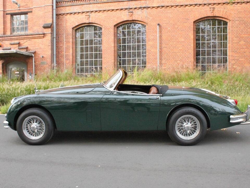 Immagine 3/20 di Jaguar XK 150 3.4 S OTS (1959)