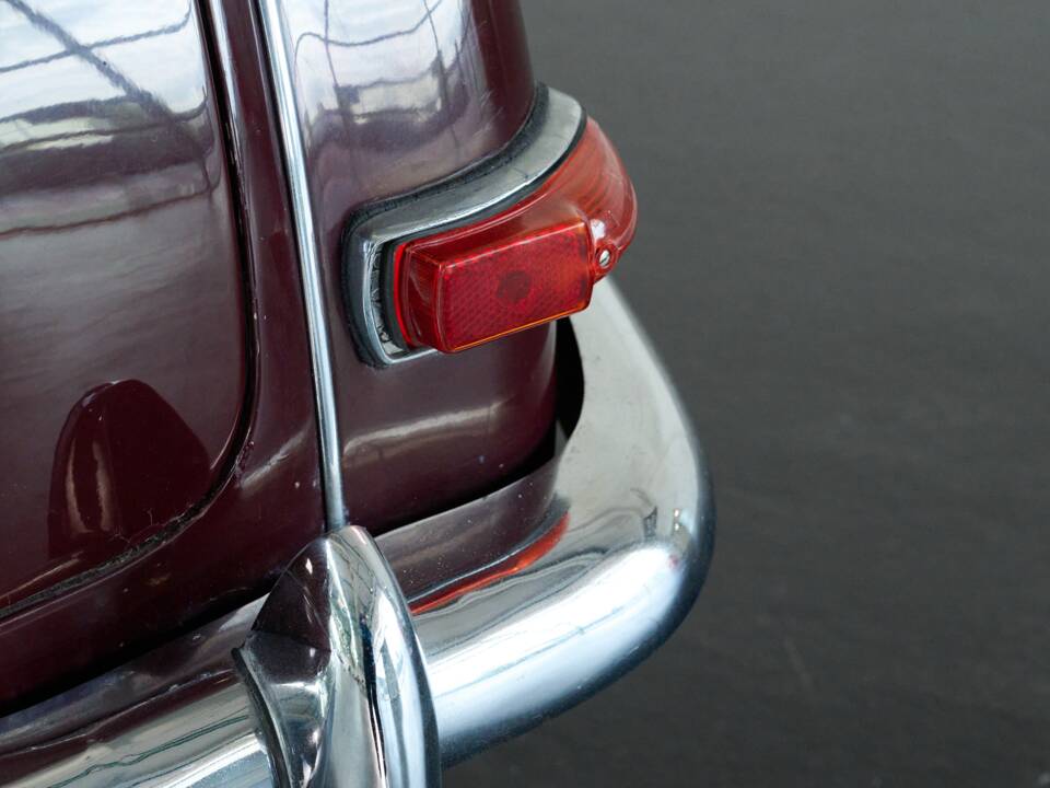 Image 19/50 of Lancia Aurelia B12 (1955)