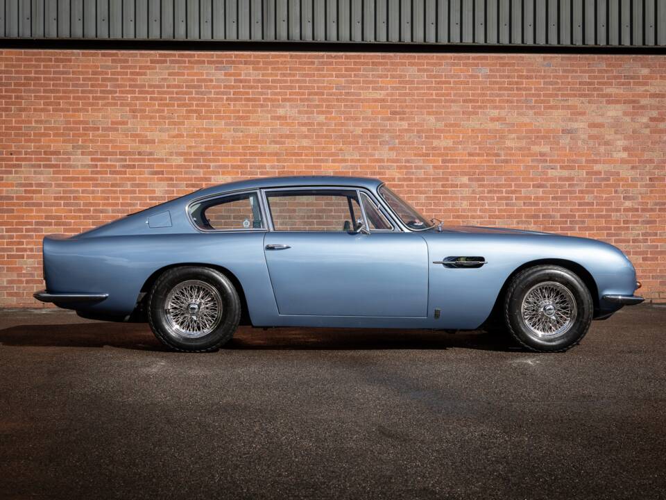 Imagen 4/43 de Aston Martin DB 6 Vantage (1967)