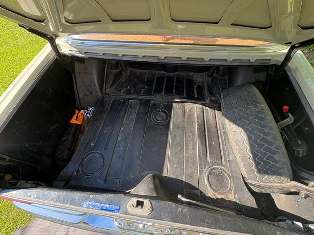 Image 13/52 of Mercedes-Benz 250 SE (1966)