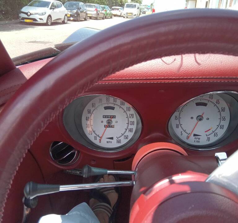 Image 8/8 of Chevrolet Corvette Stingray (1974)